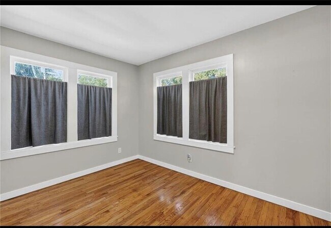 Building Photo - 2329 Reynolds St