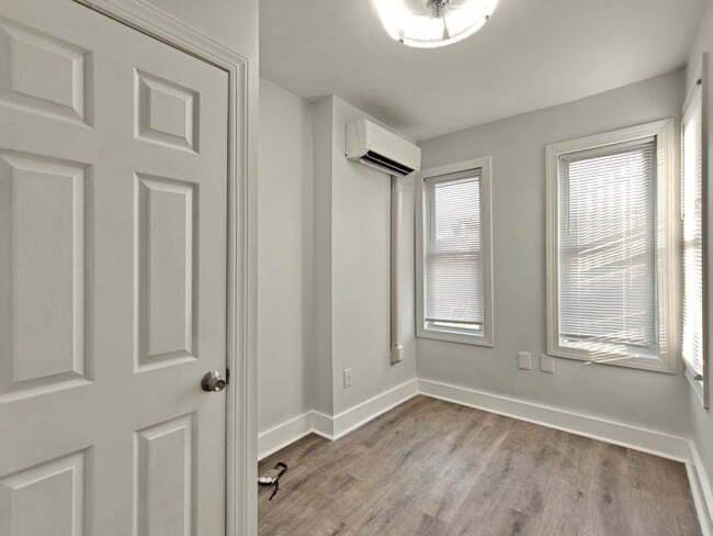 Building Photo - 2541 N 9th St