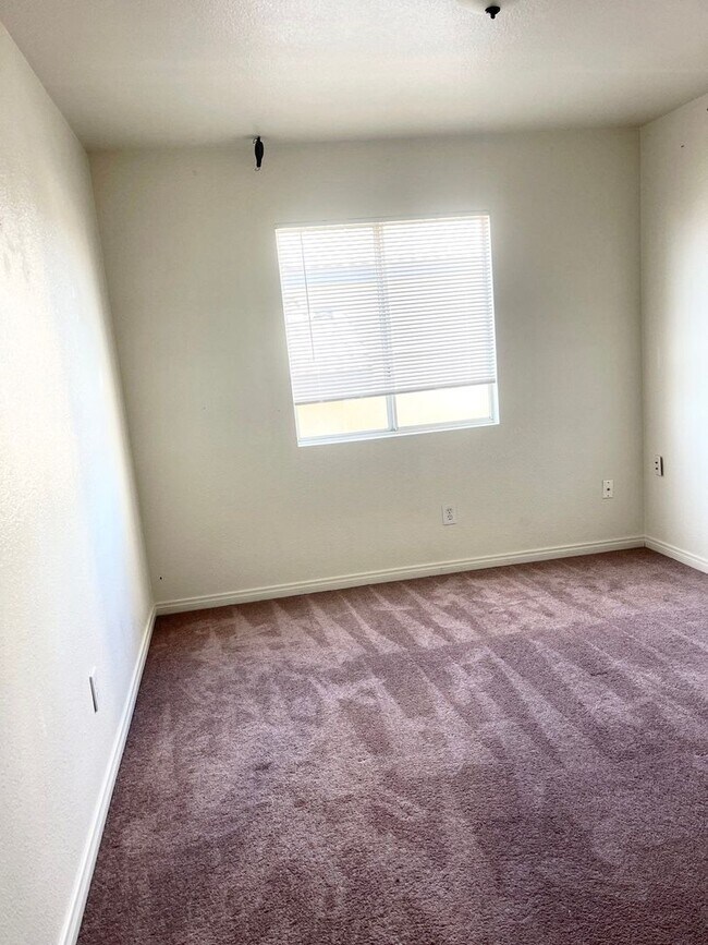 Building Photo - 4021 Frost Way