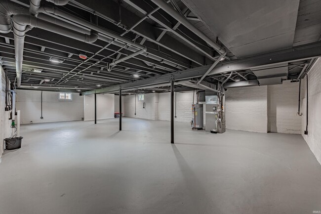 Building Photo - 2013 Vogel Rd