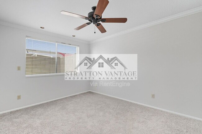 Building Photo - 4114 E Calle Redonda