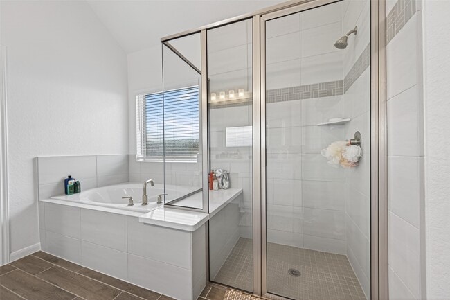 Building Photo - 32226 Cedar Crst Dr