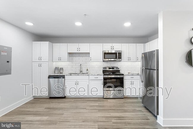 Building Photo - 19520 Village Walk Dr