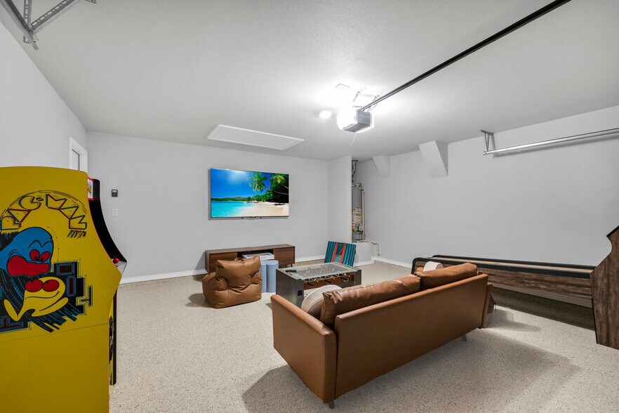 Building Photo - 2785 Eltonne Gardens Dr