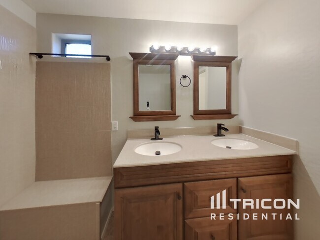 Building Photo - 43628 Sagebrush Trail