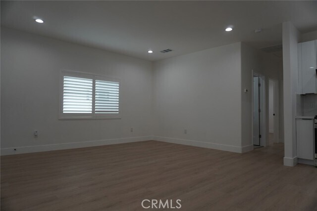Building Photo - 148 S Lark Ellen Ave