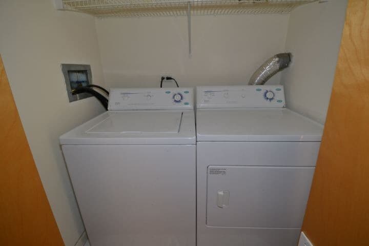 Building Photo - 1743 W North Ave