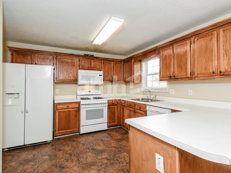 Building Photo - 3362 Hannah Ct