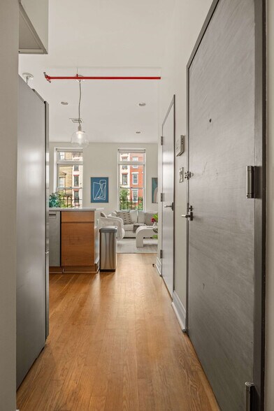 Building Photo - 140 Broadway-SI ID1627174P