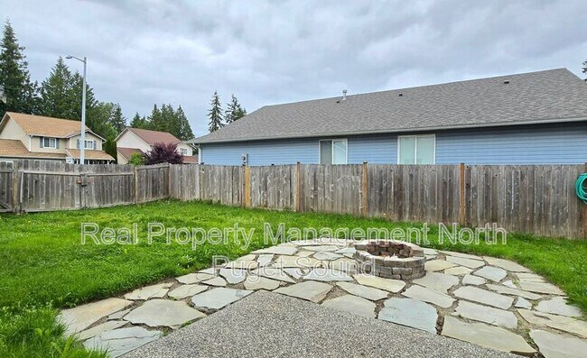 Building Photo - 3104 186th Pl NE
