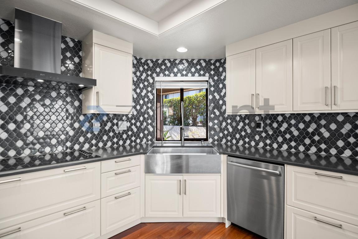 Building Photo - 1654 Sugarloaf Dr