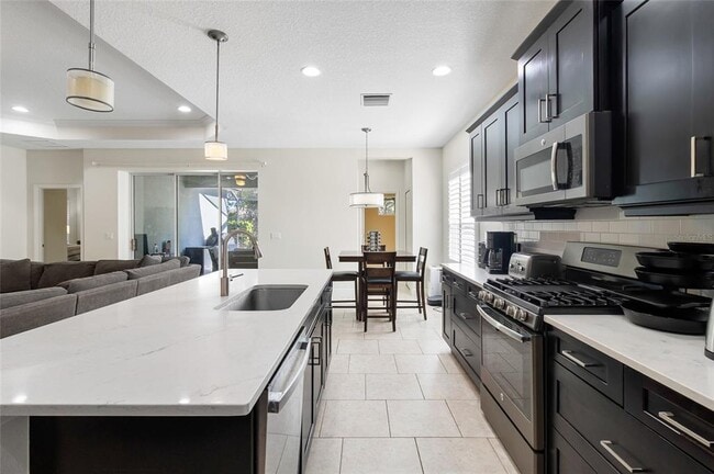 Building Photo - 12335 Whisper Lake Dr