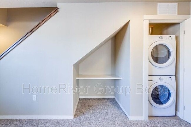 Building Photo - 4767 N Morninggale Dr