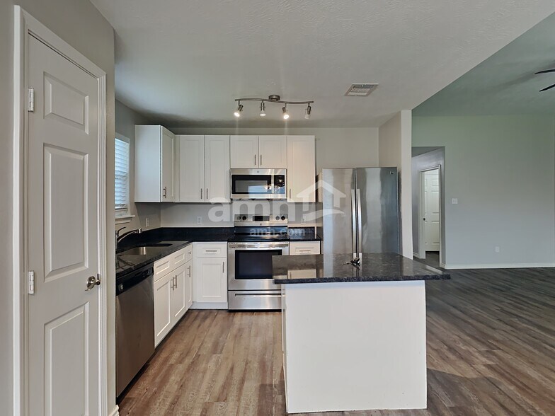 Building Photo - 2616 Cobia Ct