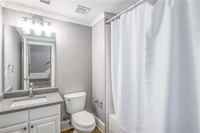 Building Photo - 2586 Brookhaven Chase Ln NE