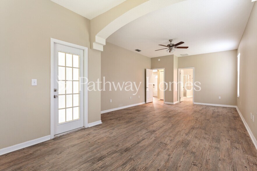 Building Photo - 10217 Newington Pl