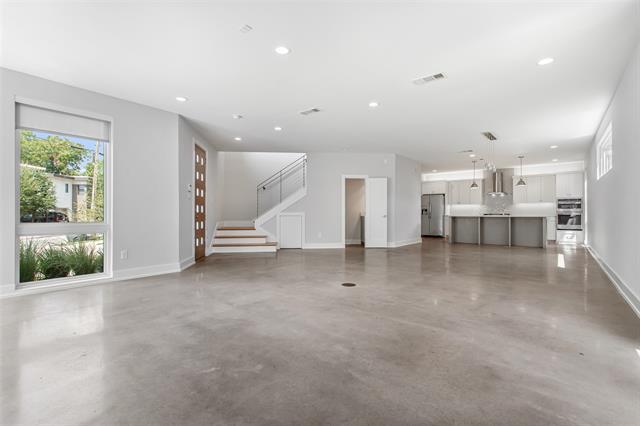 Building Photo - 2228 Madera St