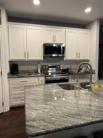 Building Photo - 1014 Scenic Dr