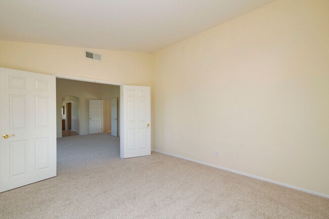 Building Photo - 3829 Via Del Rancho