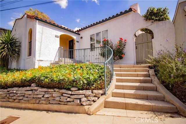 Building Photo - 3429 Descanso Dr