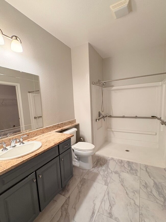 Building Photo - Balboa Park Luxury Living