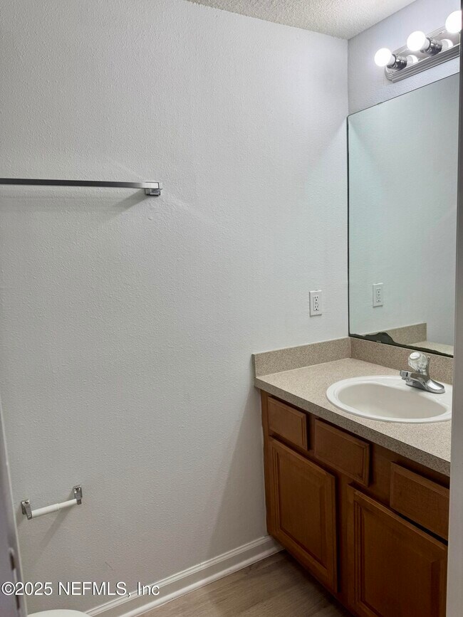 Building Photo - 4815 Playpen Dr