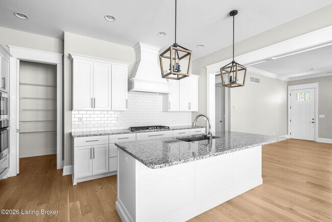 Building Photo - 6204 Moonseed St