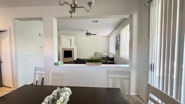 Building Photo - Beautiful home with POOL and spa located n...