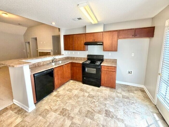 Building Photo - Cordova 3 Bedroom 2 Bath Home Available Now!