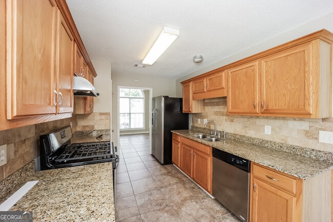 Building Photo - 6555 Creekview Ct