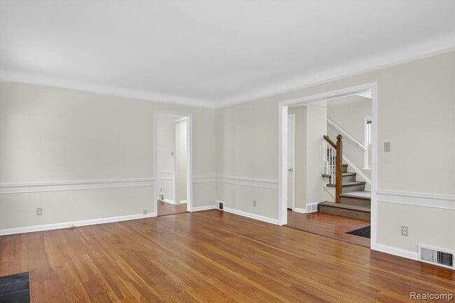 Building Photo - 13336 Balfour Ave