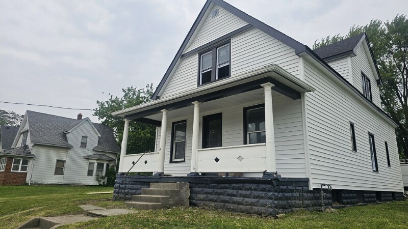 Primary Photo - 1029 Hamilton St