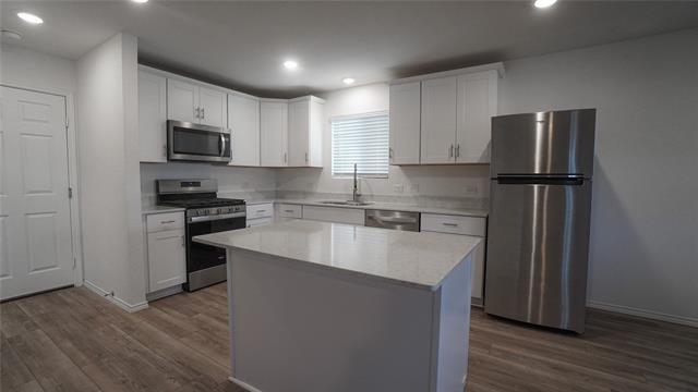 Building Photo - 1913 Javelina St