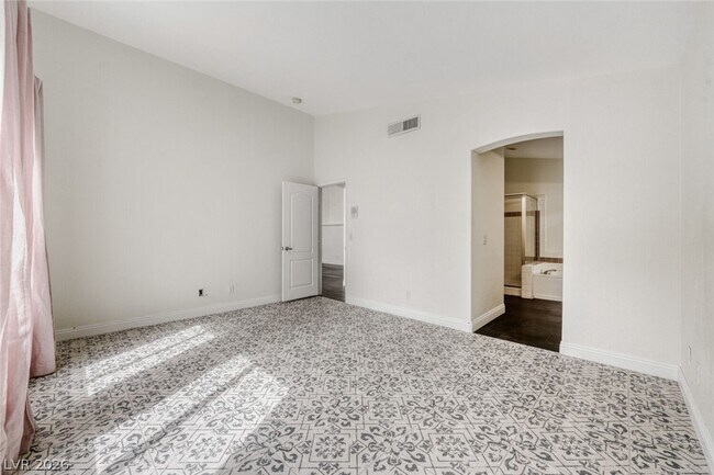 Building Photo - 8533 Sierra Cima Ln