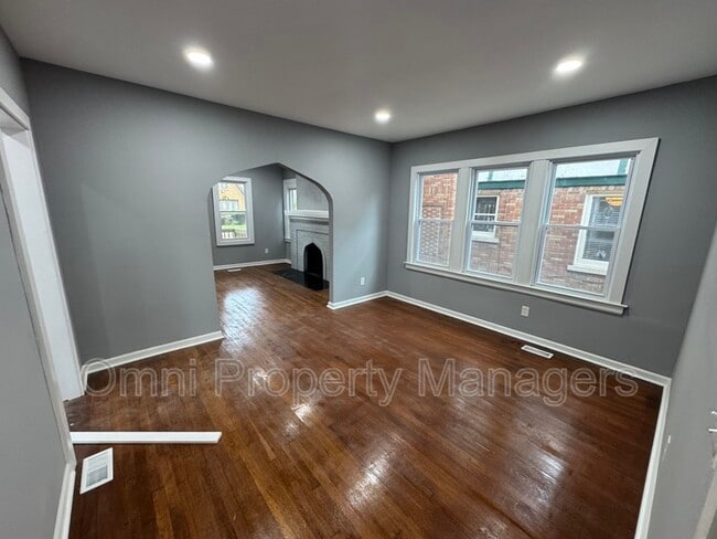 Building Photo - 3626 Courville St