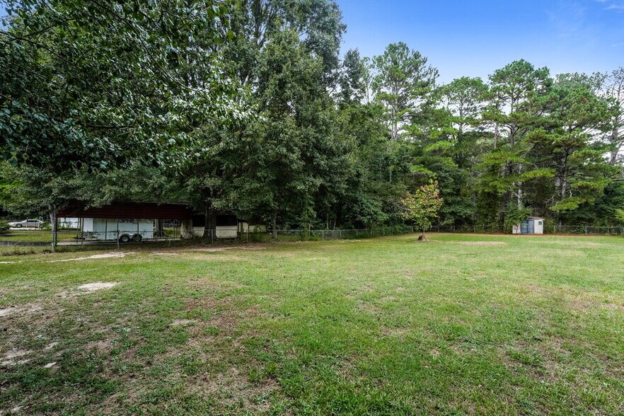 Building Photo - 3550 Spring Creek Cir
