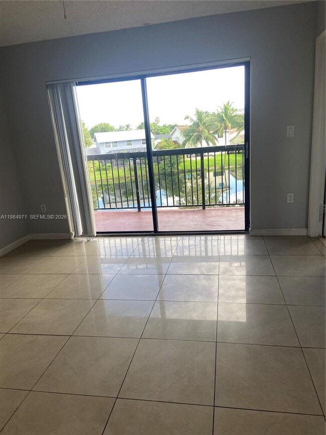 Building Photo - 9849 Nob Hill Ln