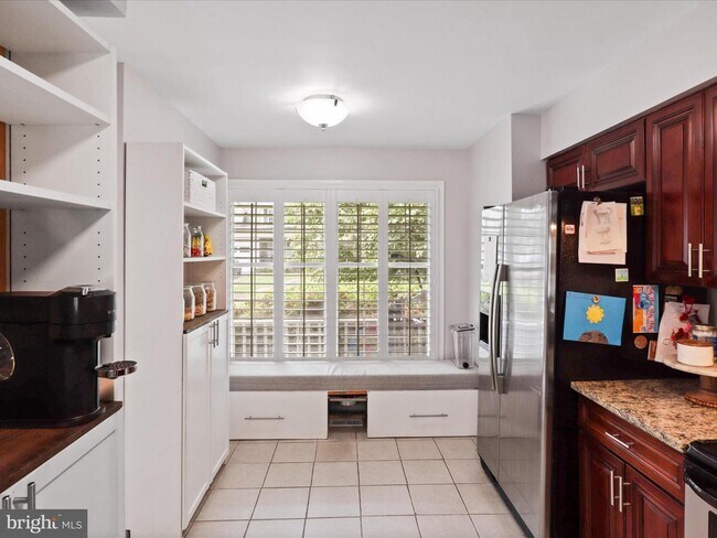 Building Photo - 8324 2nd Ave