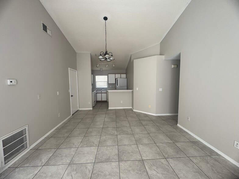 Building Photo - 2161 Jessa Dr