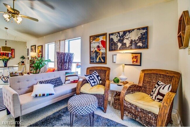 Building Photo - 1 br, 1 bath Apartment - 128 Lee St A Unit A
