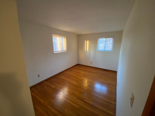 Building Photo - 6374 Rygate Dr