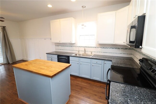 Building Photo - 1255 Magnolia Hill Rd