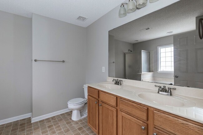 Building Photo - 459 Averasboro Dr