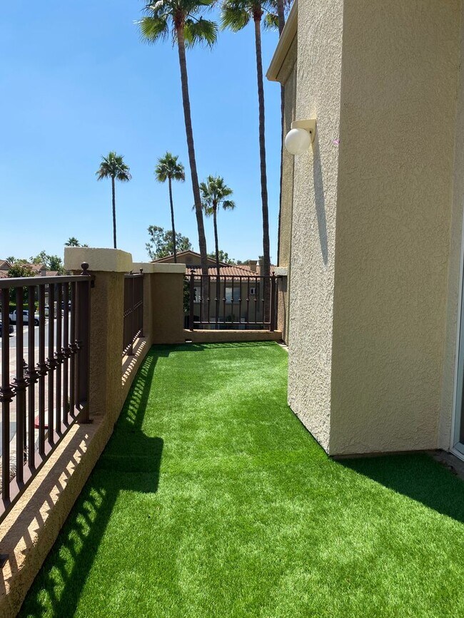 Building Photo - Charming Townhome in the Heart of Rancho Santa Margarita!