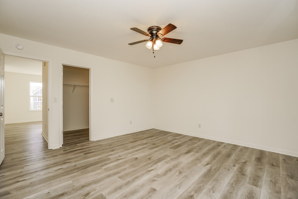 Building Photo - 7560 Maple Trunk Dr