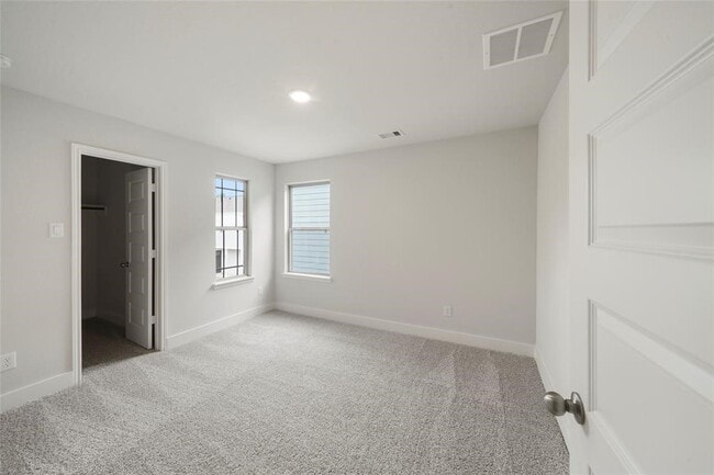 Building Photo - 11411 Waterford Spg Trl