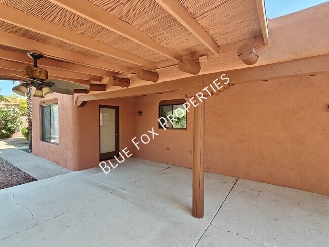 Building Photo - 9097 N Jessy Ln