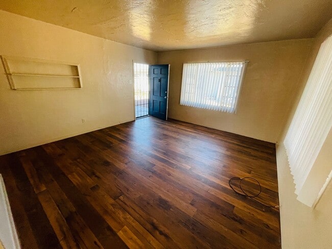 Building Photo - Casita Style Apartments In Tucson's Historical Neighborhoods!