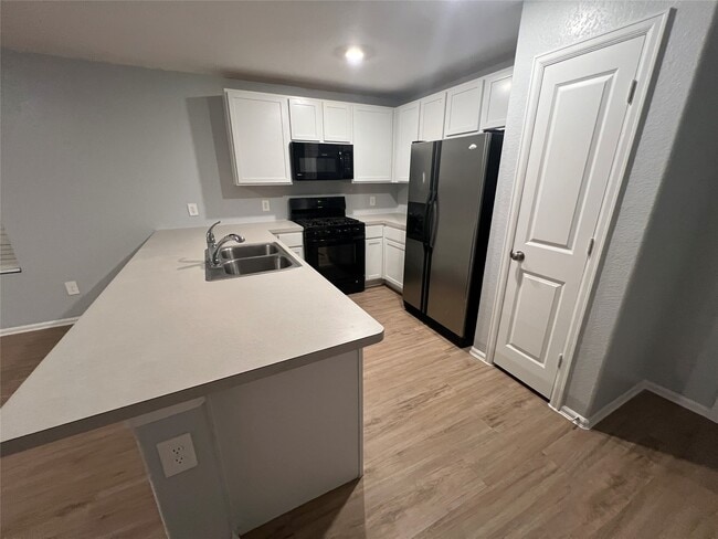 Building Photo - 3783 Solanum Dr