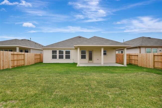 Building Photo - 18214 Sessile Oak Dr